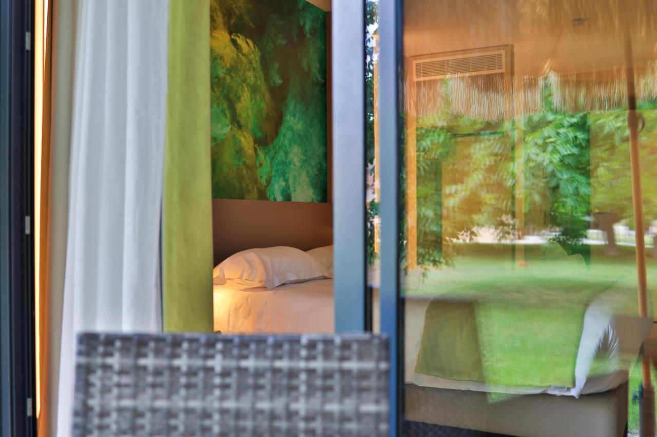 Logis Hôtel&Spa Déjeunez Sous L'Arbre Rousset  Esterno foto
