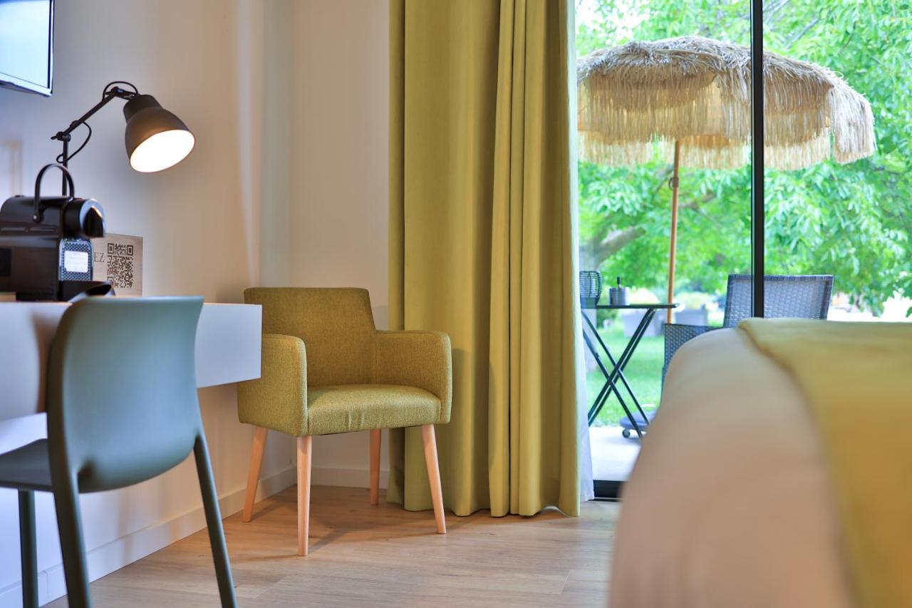 Logis Hôtel&Spa Déjeunez Sous L'Arbre Rousset  Esterno foto