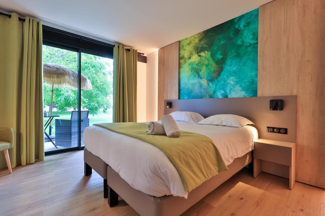 Logis Hôtel&Spa Déjeunez Sous L'Arbre Rousset  Esterno foto