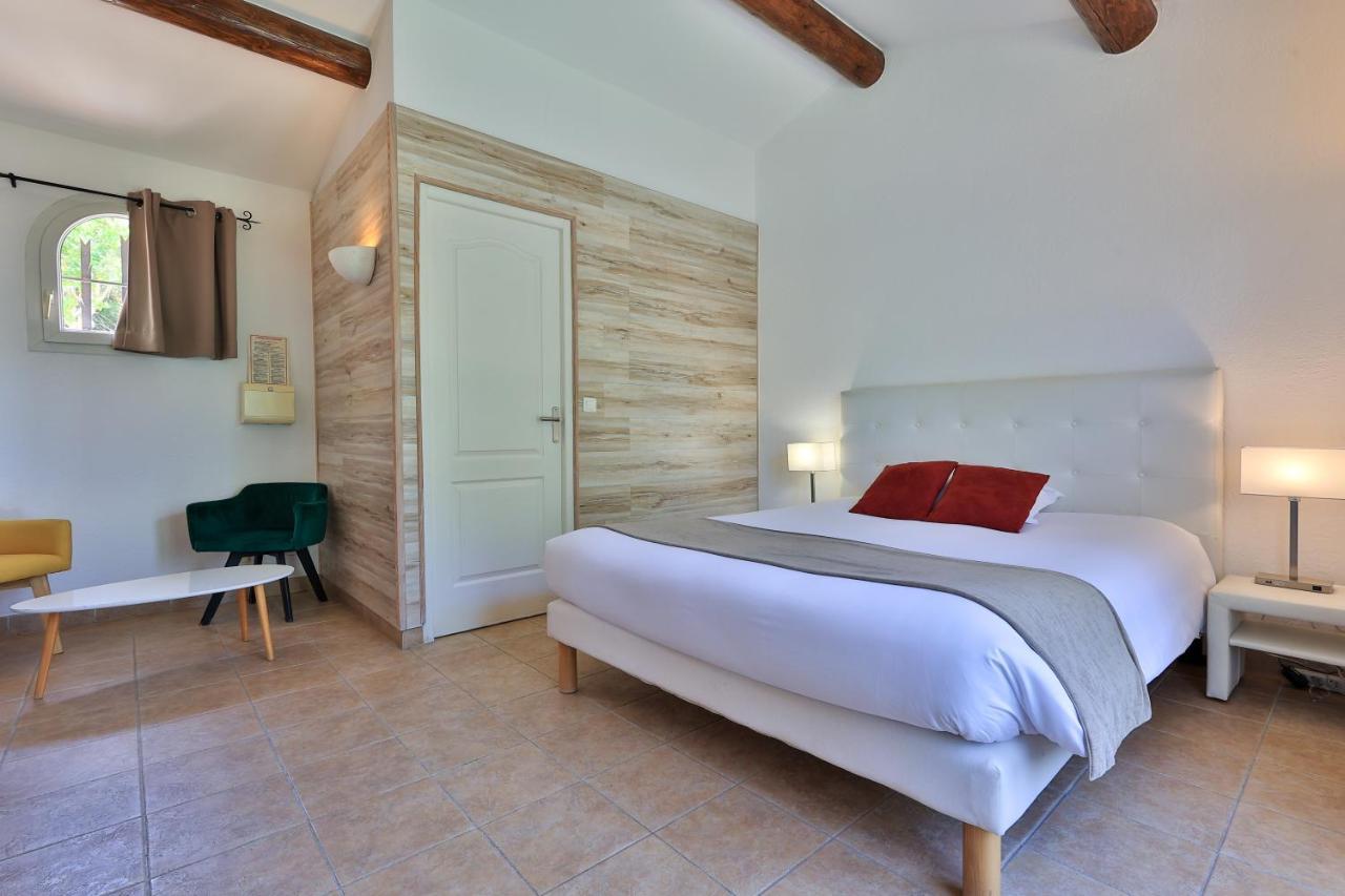 Logis Hôtel&Spa Déjeunez Sous L'Arbre Rousset  Esterno foto