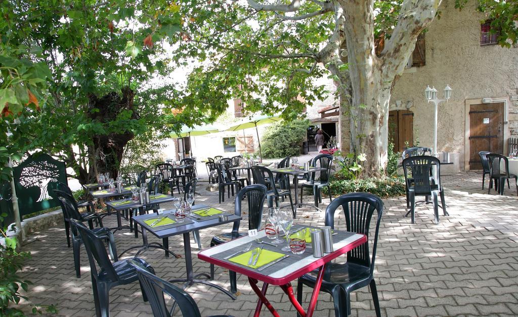 Logis Hôtel&Spa Déjeunez Sous L'Arbre Rousset  Esterno foto